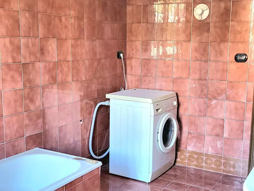 Immagine 31 di Villa in vendita  in Strada Cornazzano 3 a Sissa Trecasali