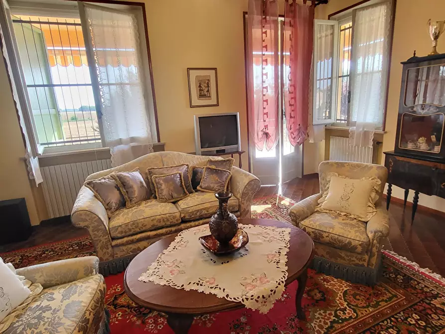 Immagine 13 di Villa in vendita  in Strada Cinta Fossa 6a a Roccabianca