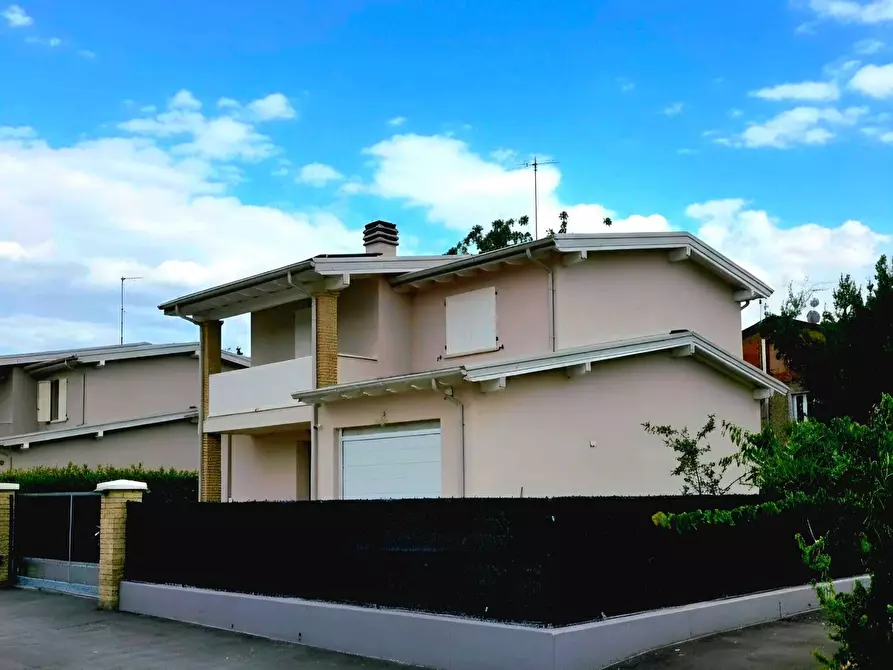 Immagine 8 di Villa in vendita  in Via Ponticella 24 a Sissa Trecasali