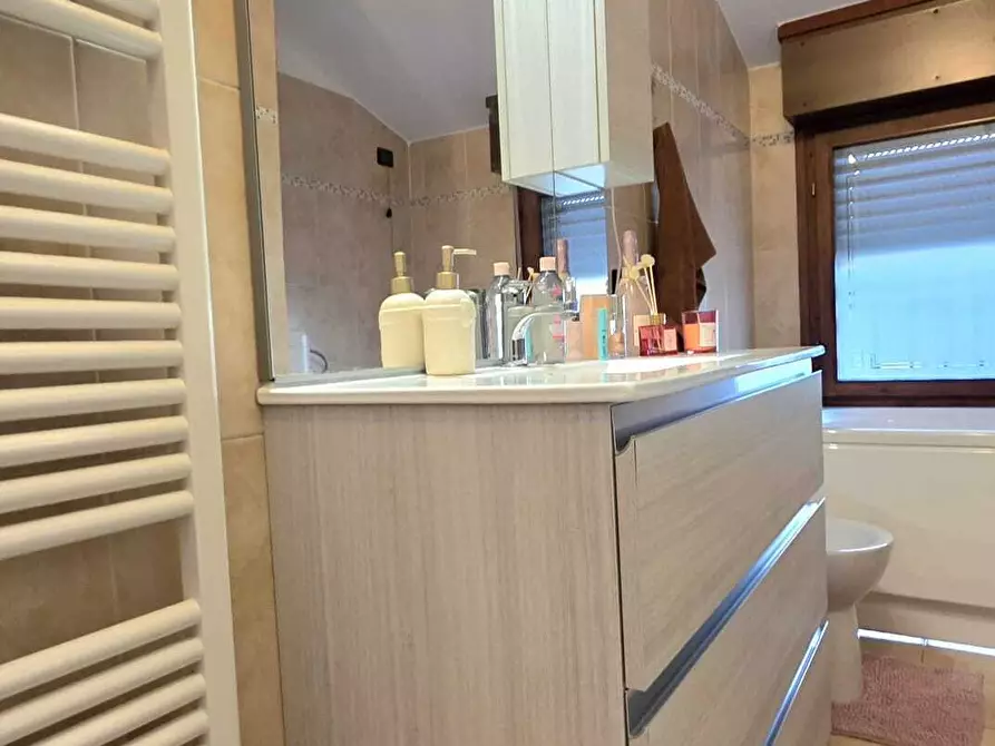 Immagine 14 di Trilocale in vendita  in Via Cremonese 218 a Parma