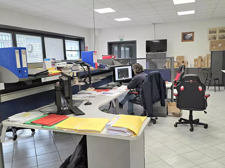 Immagine 24 di Capannone industriale in vendita  in Via Galileo Galilei 14 a Sissa Trecasali