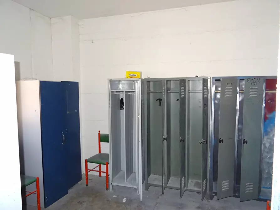 Immagine 8 di Attività artigianale in vendita  a Monte Porzio