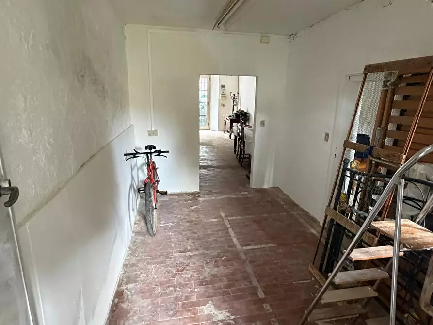 Immagine 4 di Laboratorio in vendita  a Senigallia