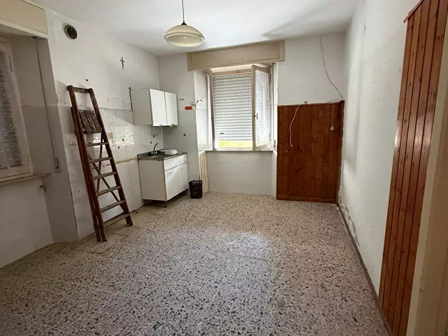 Immagine 10 di Quadrilocale in vendita  a Senigallia