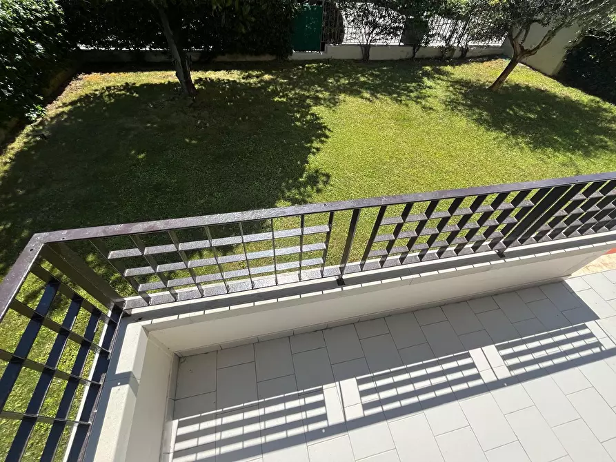 Immagine 15 di Appartamento in vendita  a Senigallia