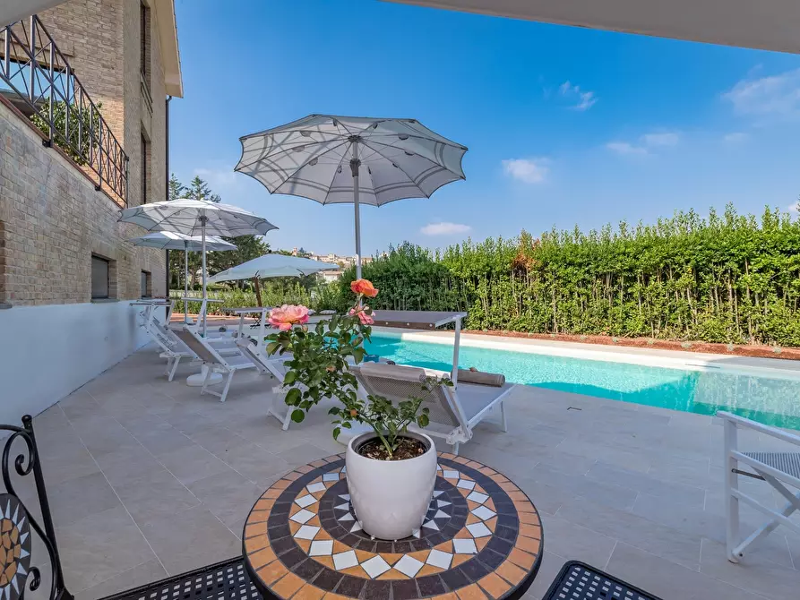 Immagine 9 di Villa in vendita  a Barbara
