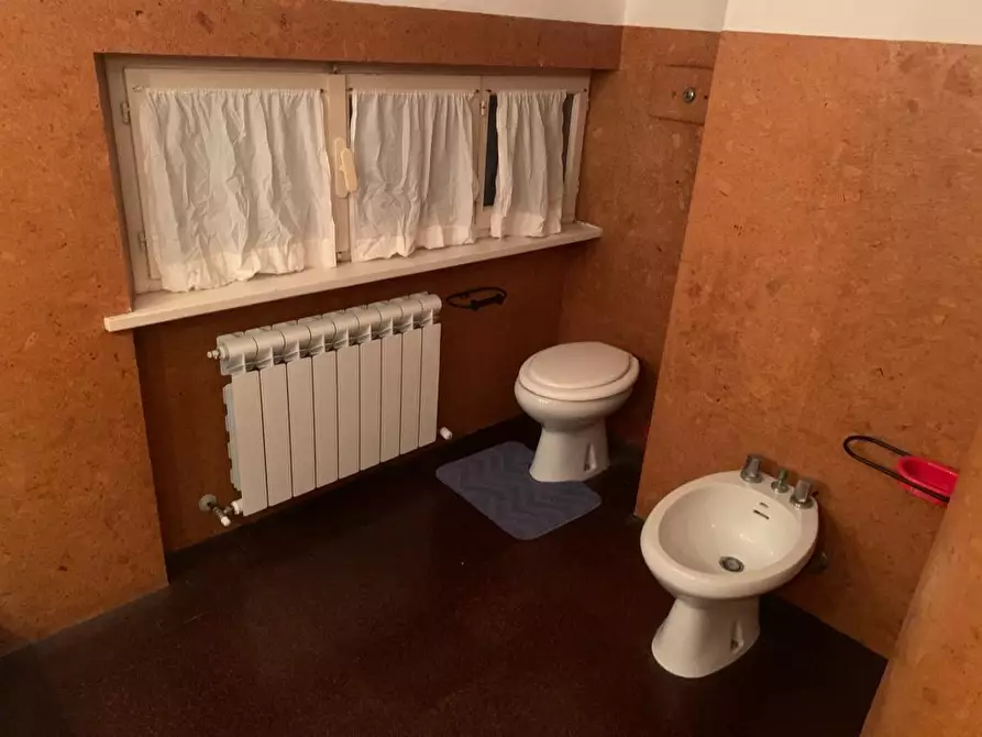 Immagine 10 di Quadrilocale in vendita  a Trecastelli