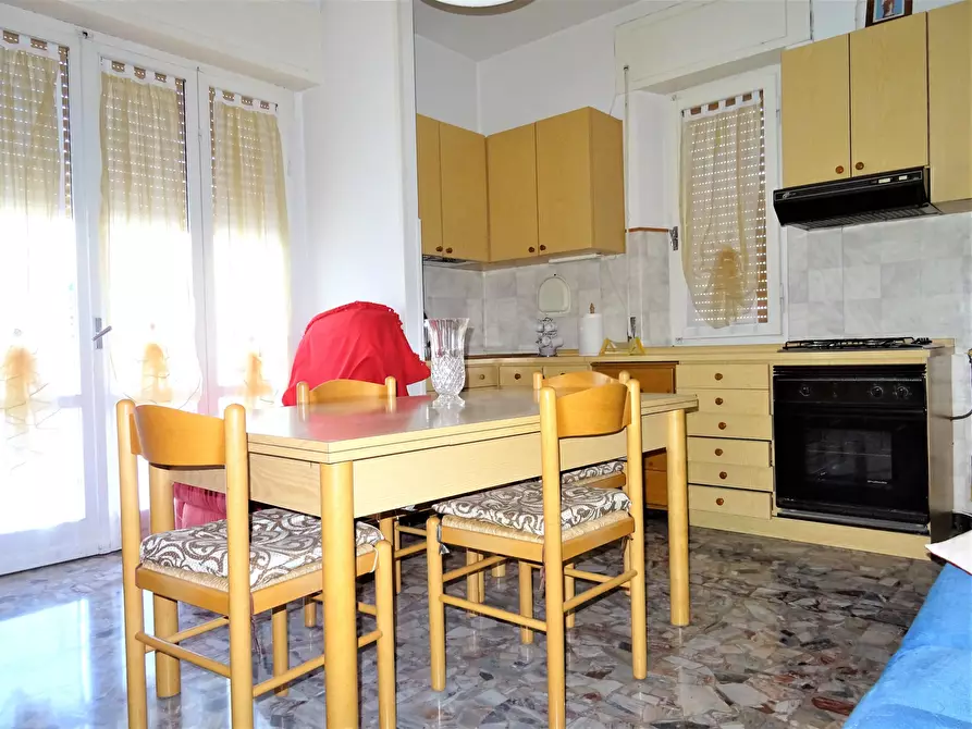 Immagine 4 di Appartamento in vendita  a Trecastelli