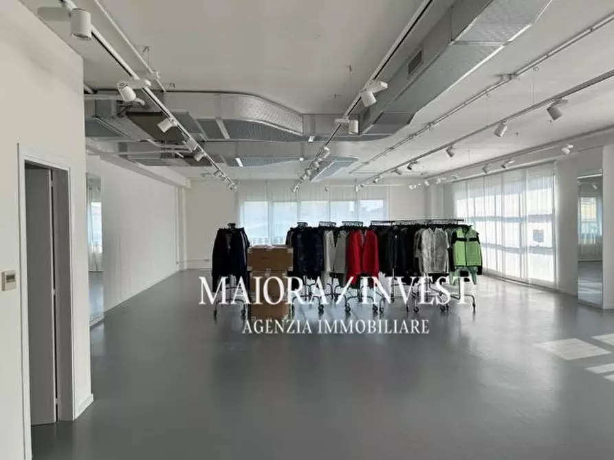 Immagine 2 di Ufficio in affitto  a San Benedetto Del Tronto