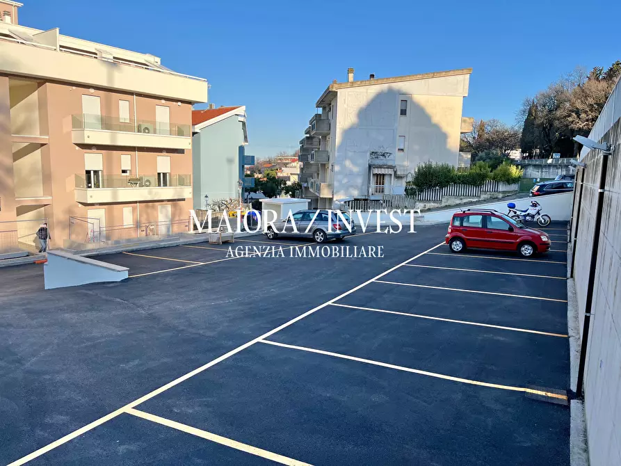 Immagine 17 di Trilocale in vendita  a Acquaviva Picena