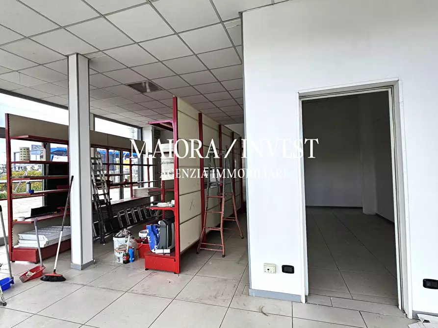 Immagine 3 di Locale commerciale in affitto  in Contrada Isola Sud a San Benedetto Del Tronto