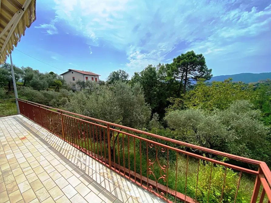 Immagine 12 di Villa in vendita  in Via Ghigliolo Alto 26 a Sarzana