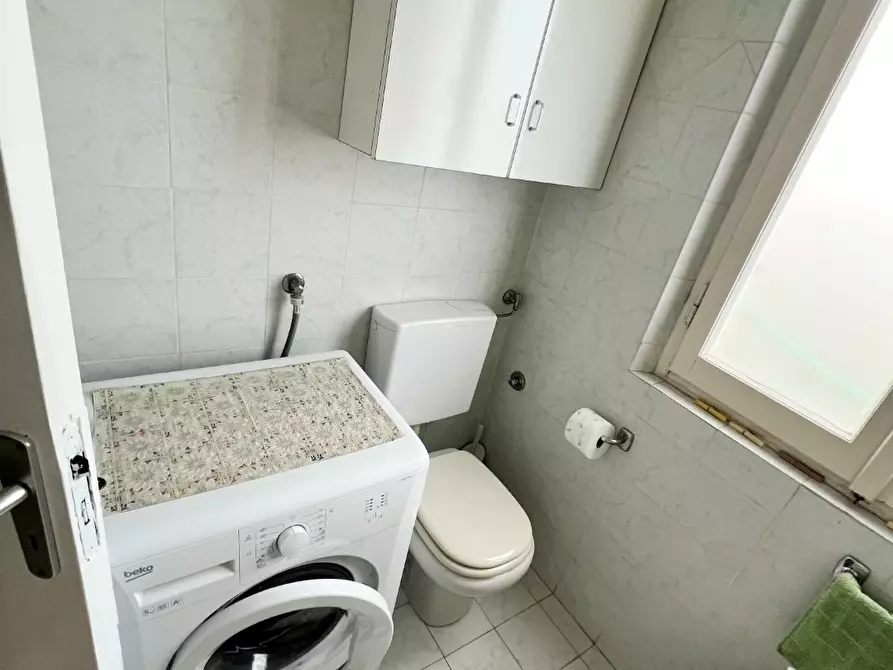 Immagine 17 di Casa trifamiliare in vendita  a Massa