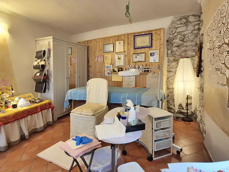 Immagine 29 di Terratetto in vendita  in Via Collo 13 a Fosdinovo