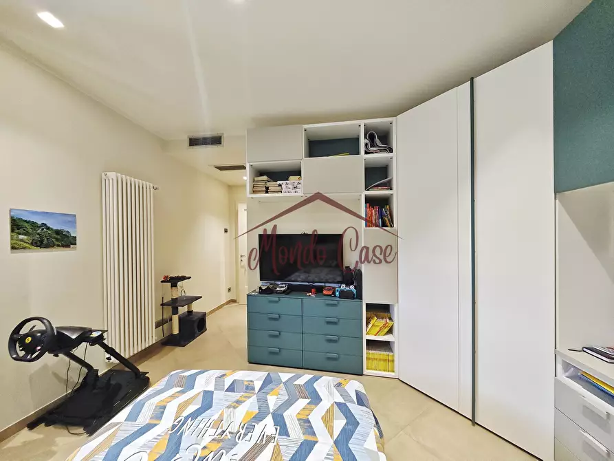 Immagine 50 di Attico in vendita  in Via Bertoloni 2 a Sarzana