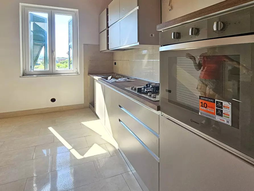 Immagine 3 di Quadrilocale in vendita  in Via Cisa 95 a Sarzana