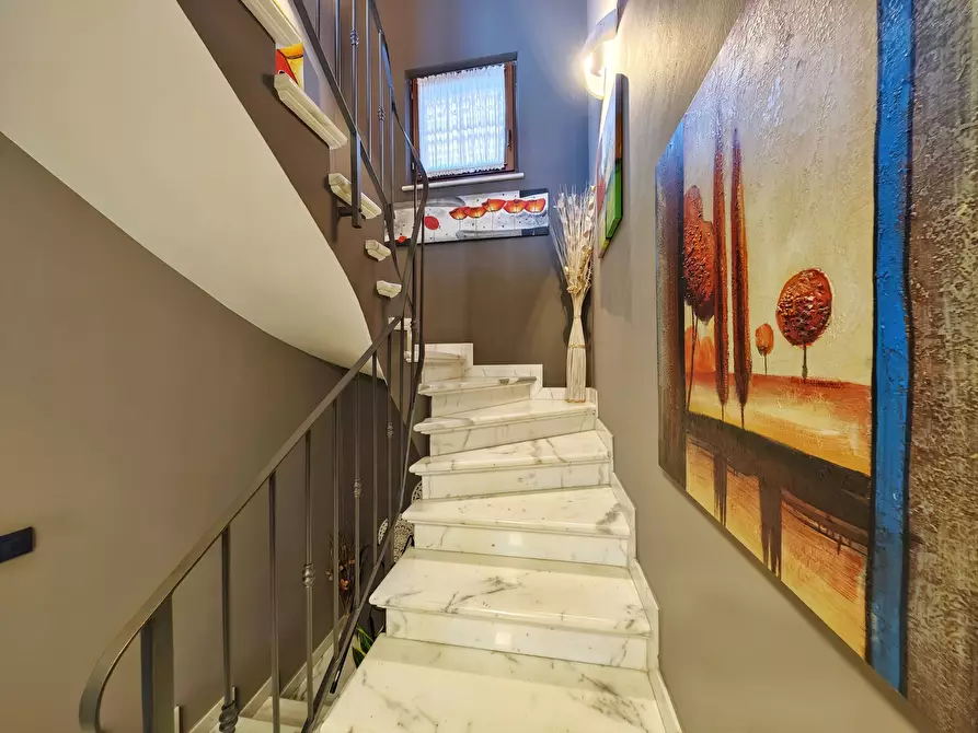 Immagine 37 di Villetta a schiera in vendita  in Via Fonda 11 a Fosdinovo