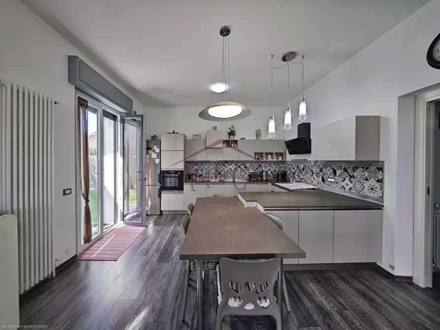 Immagine 8 di Villa in vendita  in Via Provinciale 40 a Castelnuovo Magra