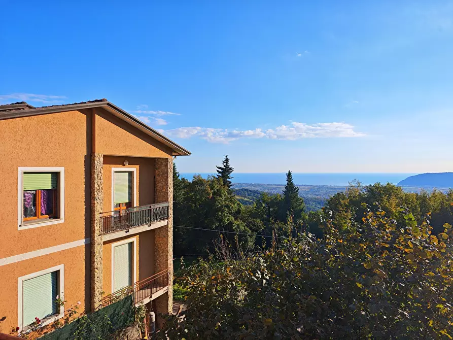 Immagine 1 di Porzione di casa in vendita  in SP23 683 a Castelnuovo Magra