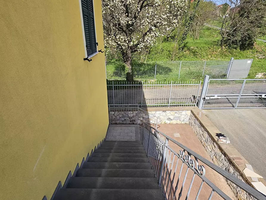 Immagine 30 di Quadrilocale in vendita  in Via Cisa 95 a Sarzana