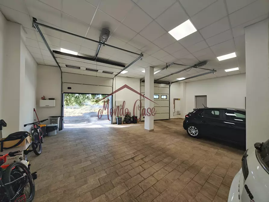 Immagine 77 di Attico in vendita  in Via Bertoloni 2 a Sarzana