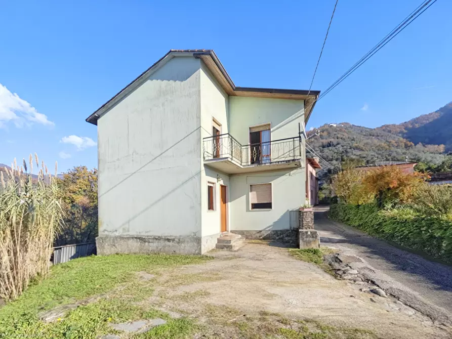 Immagine 2 di Casa indipendente in vendita  in Via della Grillaia 5 a Ortonovo