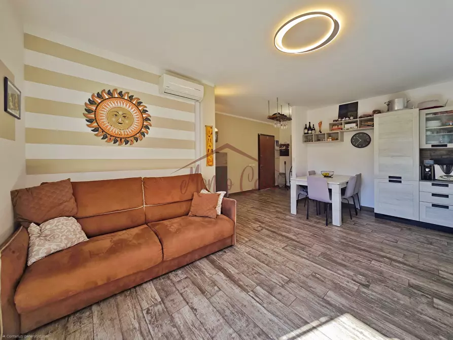 Immagine 5 di Pentalocale in vendita  in Via Socrate Benacci 29 a Sarzana