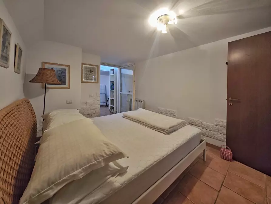 Immagine 35 di Porzione di casa in vendita  in Via Pretura 10 a Ameglia