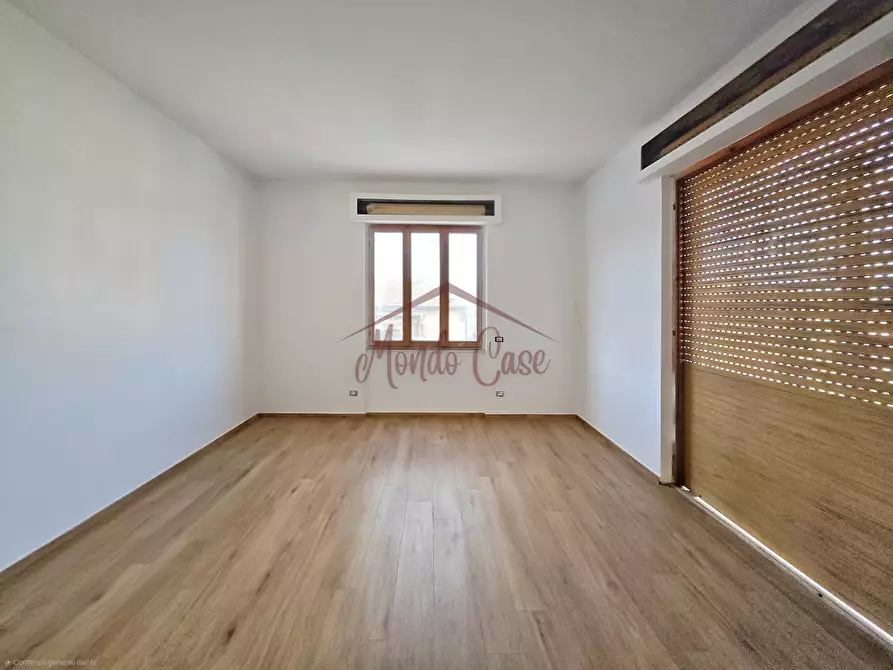 Immagine 9 di Porzione di casa in vendita  in Via dei Molini 148 a Sarzana