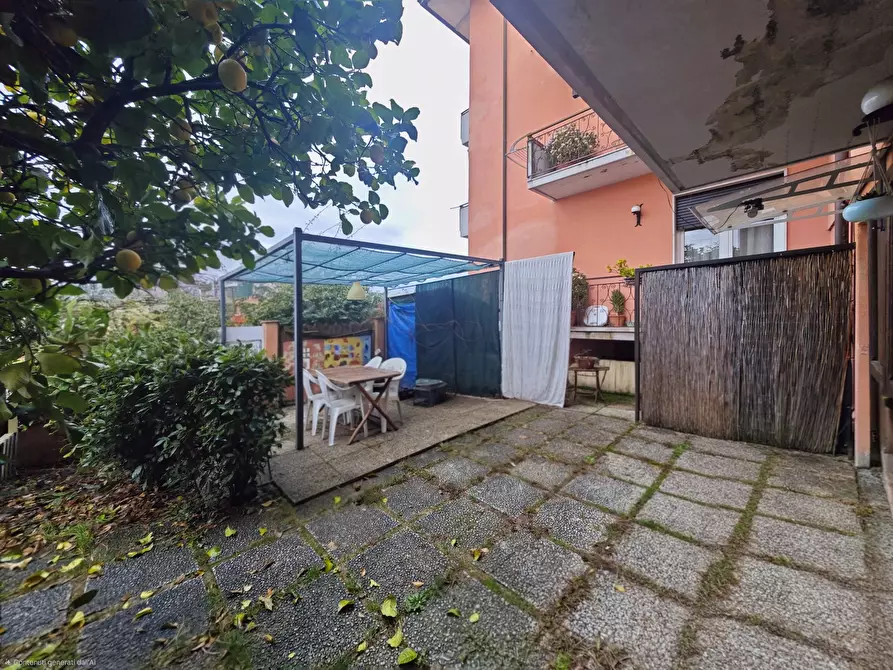 Immagine 17 di Pentalocale in vendita  in Via Salicello 153 a Castelnuovo Magra