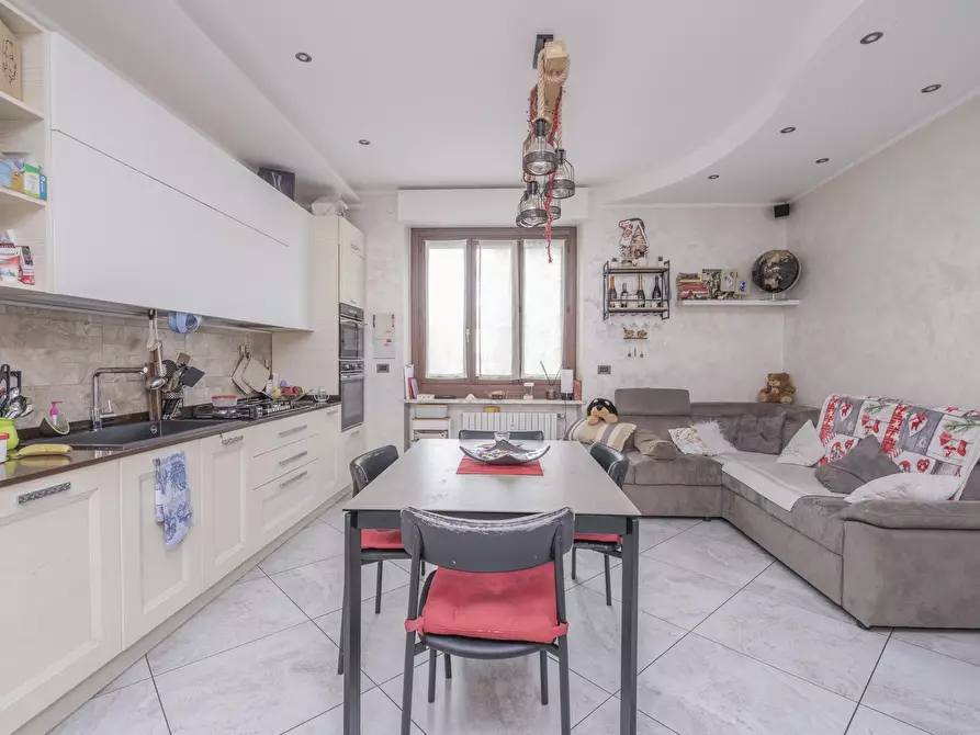 Immagine 7 di Trilocale in vendita  in Strada di Lanzo 140/A a Torino