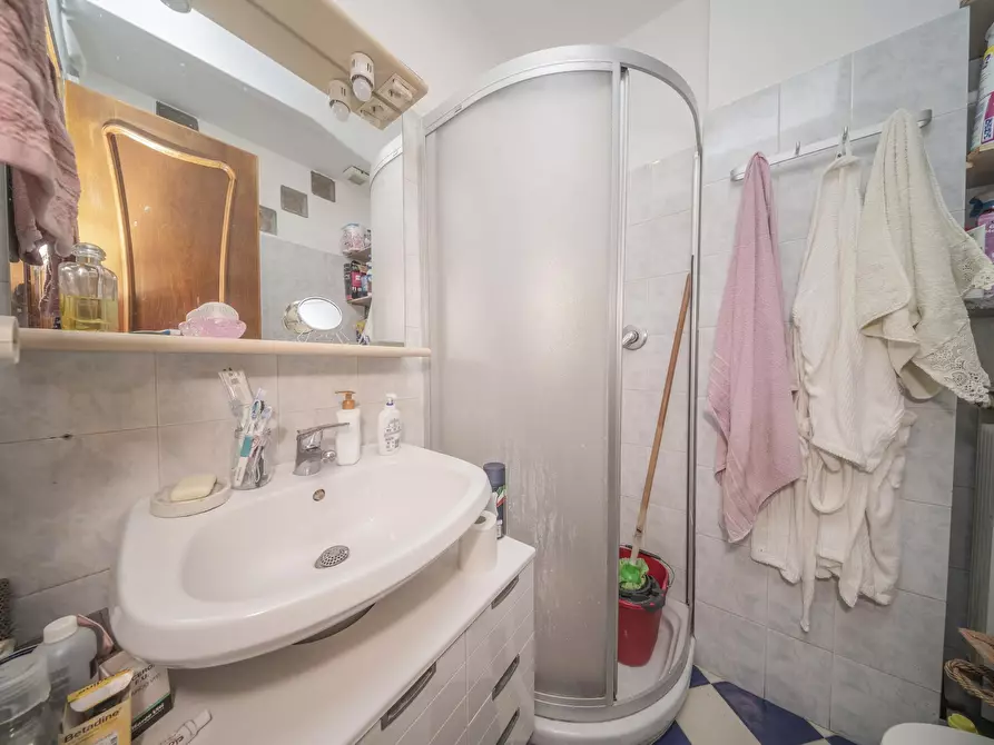 Immagine 18 di Bilocale in vendita  in Lungo Dora Napoli 58 a Torino