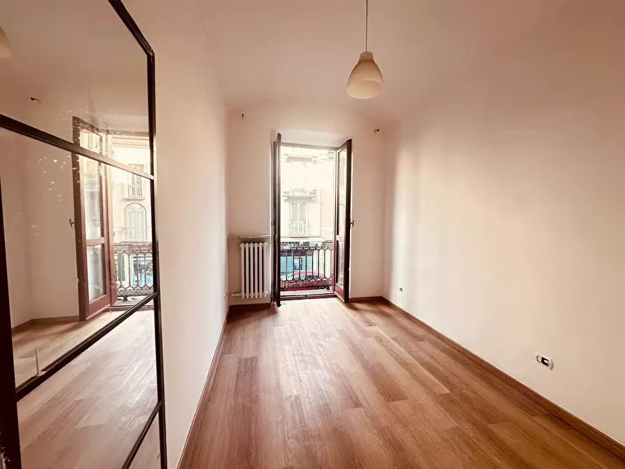 Immagine 15 di Bilocale in vendita  in Via San Donato 27 a Torino