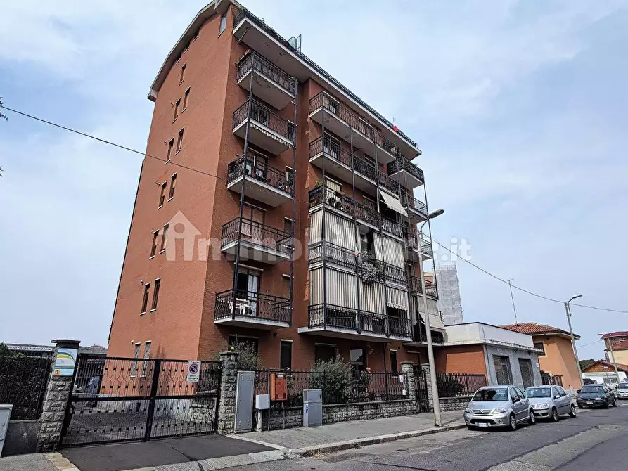 Immagine 1 di Trilocale in vendita  in Via Lucento 73 a Torino