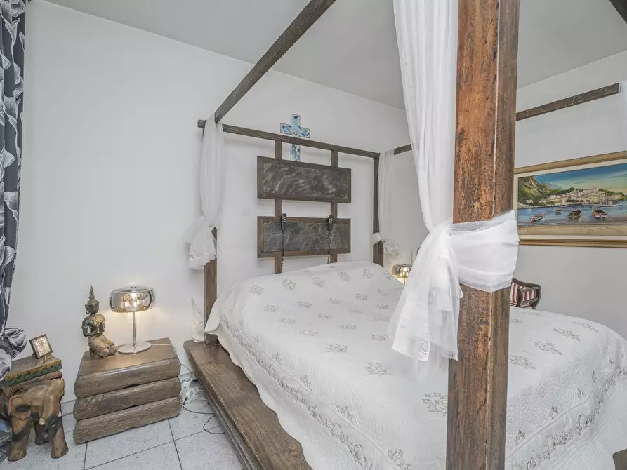 Immagine 21 di Quadrilocale in vendita  in Via Bollengo 20 a Torino