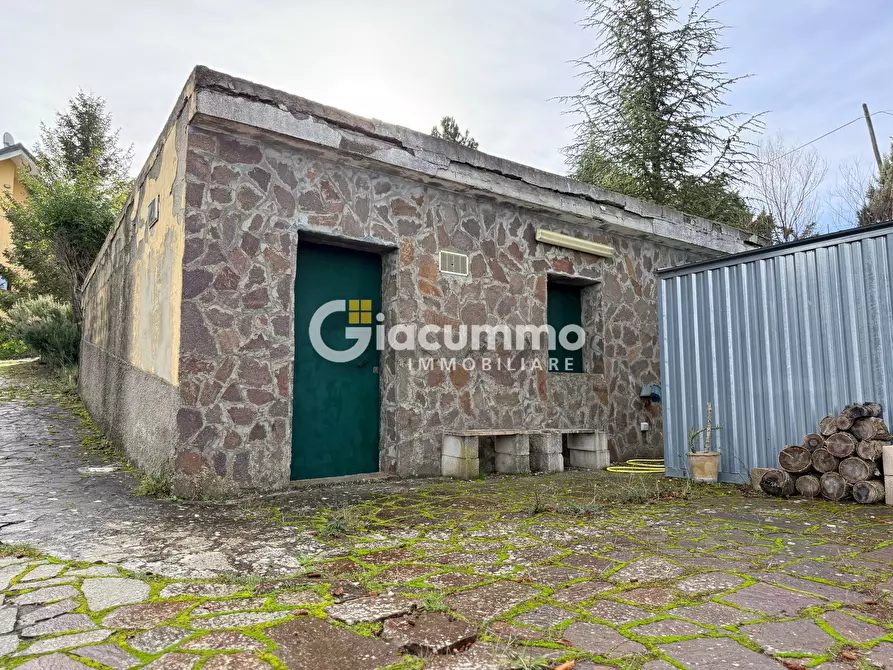 Immagine 50 di Casa bifamiliare in vendita  in Via Mezzana 209 a Potenza