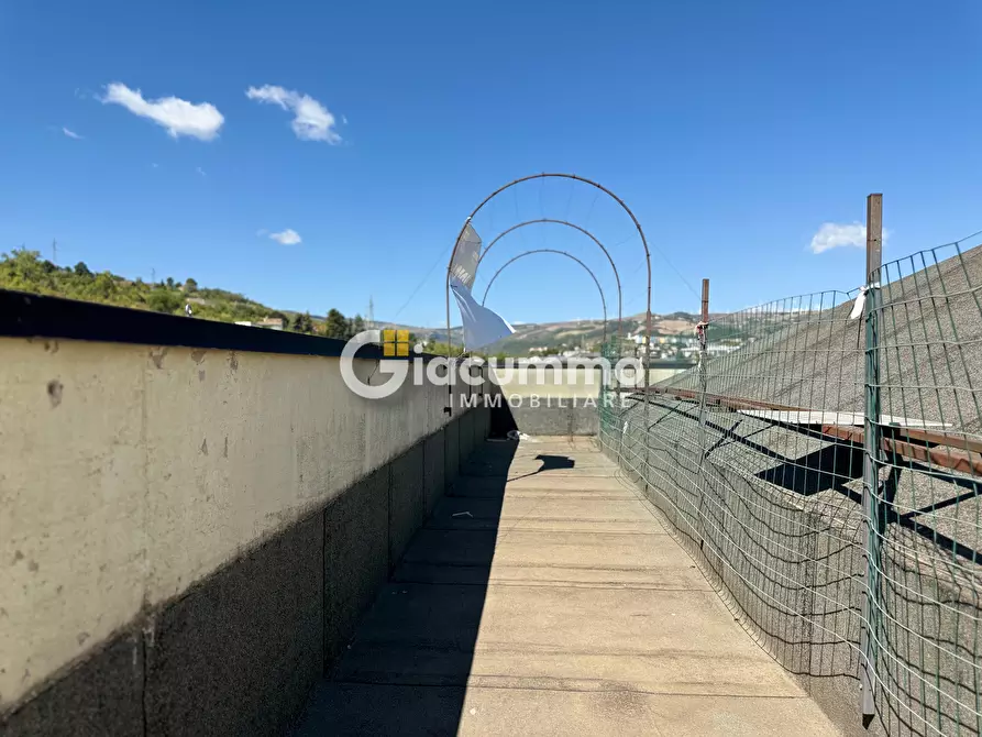 Immagine 8 di Pentalocale in vendita  in Via del Gallitello 91 a Potenza