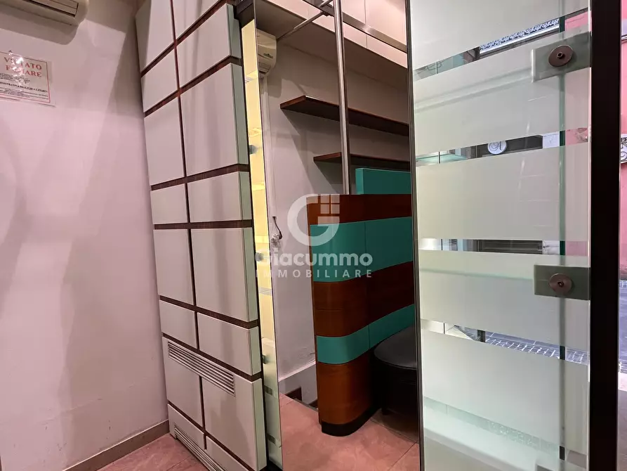 Immagine 21 di Locale commerciale in affitto  in Via Pretoria 80 a Potenza