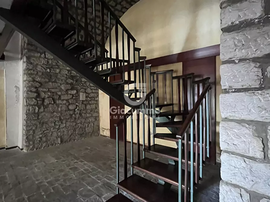 Immagine 7 di Locale commerciale in affitto  in Via Nicola Vaccaro a Potenza