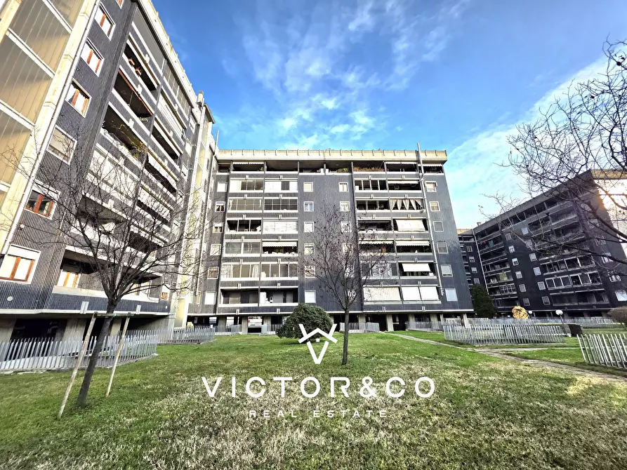 Immagine 34 di Trilocale in vendita  in Viale Giulio Cesare 119 a Novara