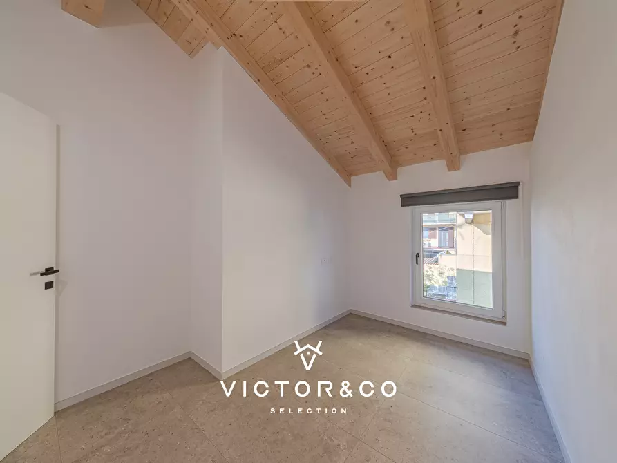 Immagine 25 di Villa in vendita  in Vicolo G. Brustio 1 a Galliate