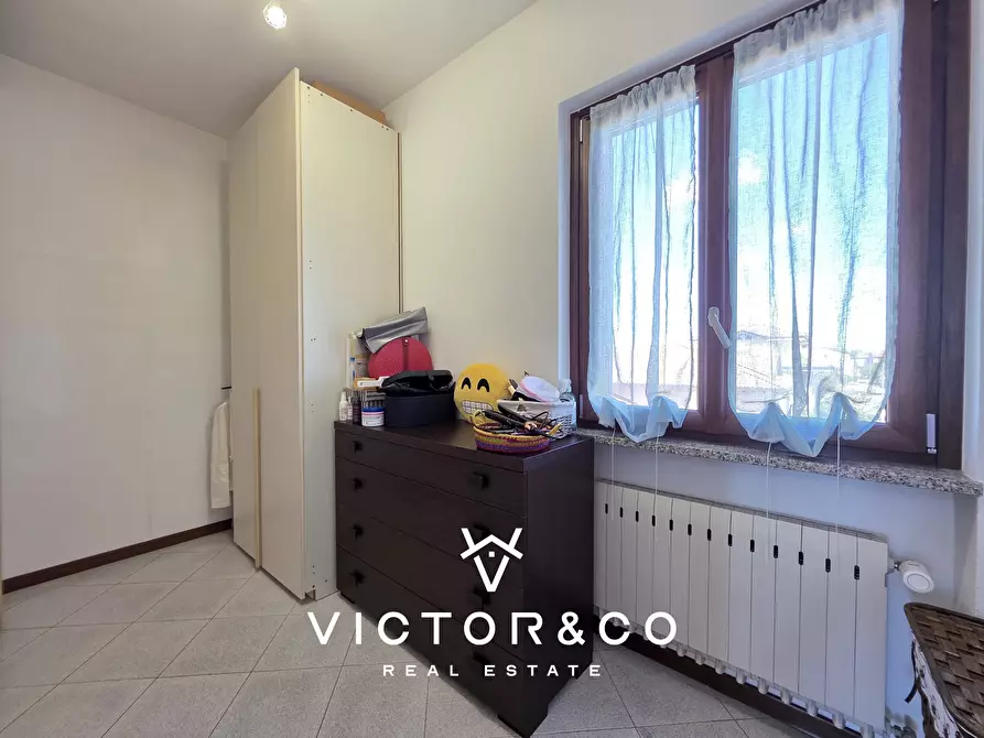 Immagine 24 di Quadrilocale in vendita  in VIA BATTISTI snc a Romentino