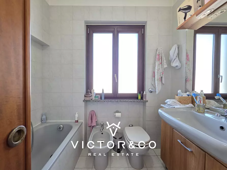 Immagine 18 di Quadrilocale in vendita  in VIA BATTISTI snc a Romentino