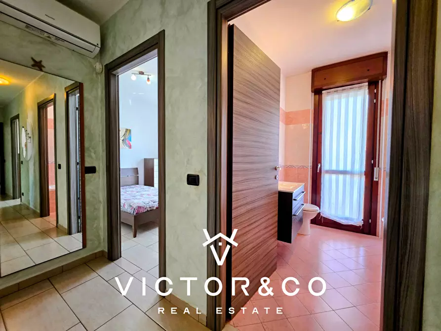 Immagine 11 di Quadrilocale in vendita  in Via Leopardi snc a Romentino