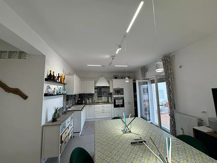 Immagine 4 di Appartamento in vendita  in via bernardino d'ucria a Palermo