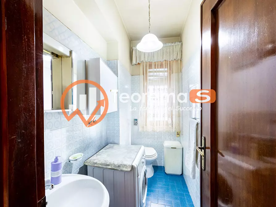 Immagine 27 di Appartamento in vendita  in Via Serradifalco a Palermo