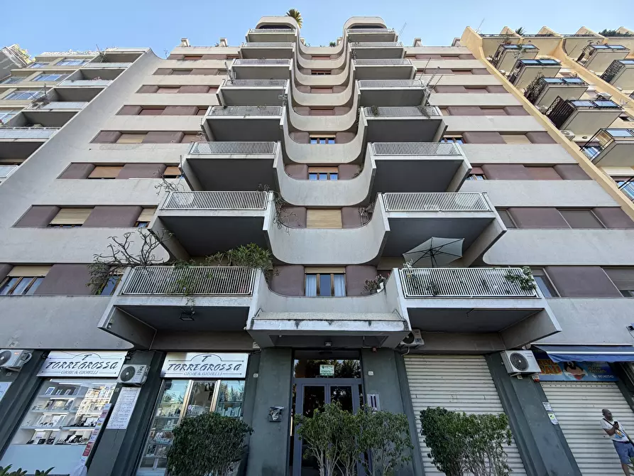 Immagine 22 di Pentalocale in vendita  in Via Uditore a Palermo