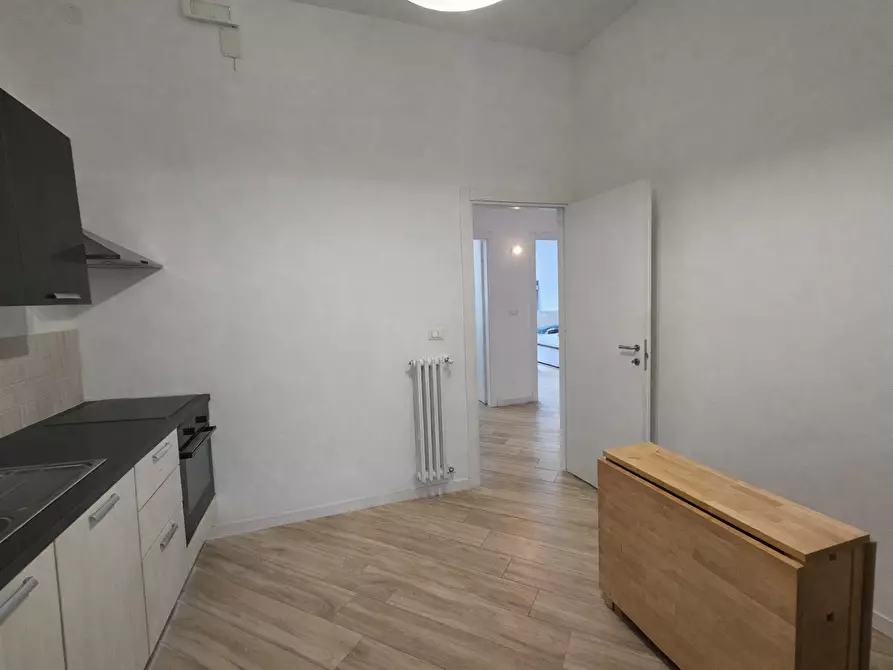 Immagine 10 di Trilocale in affitto  a Palermo