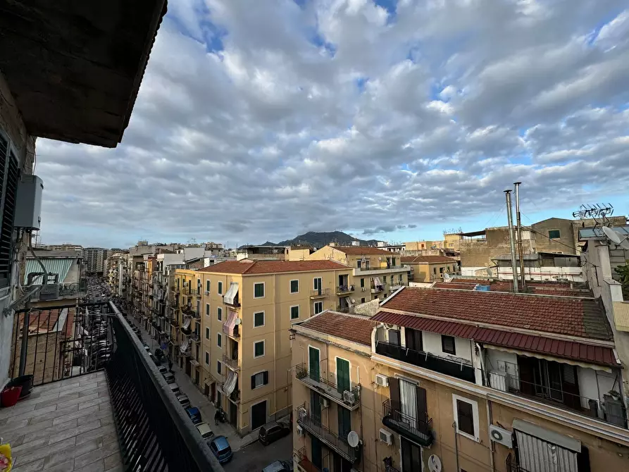 Immagine 4 di Trilocale in affitto  in Via Domenico Lancia di Brolo a Palermo