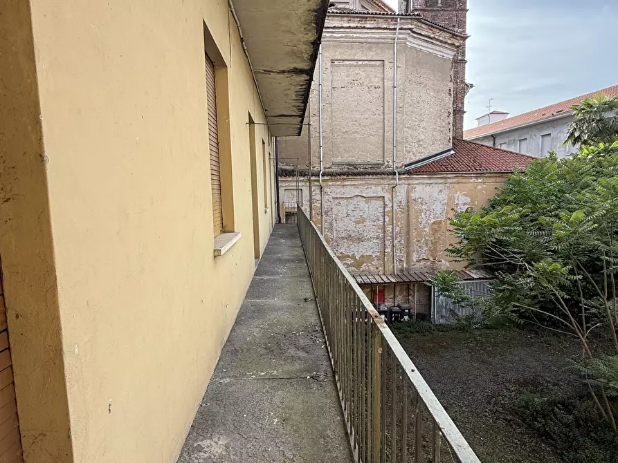 Immagine 21 di Palazzo in vendita  in Via San Gaudenzio 11 a Novara